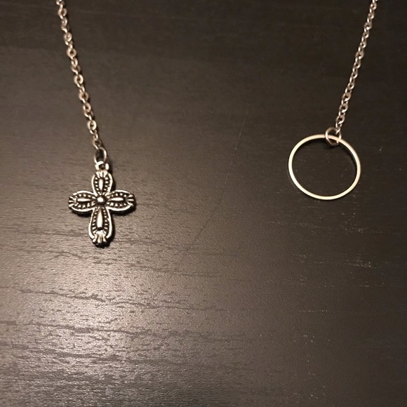 Loop Lariat Cross Pendant - Handmade Necklace - Picture 3 of 4